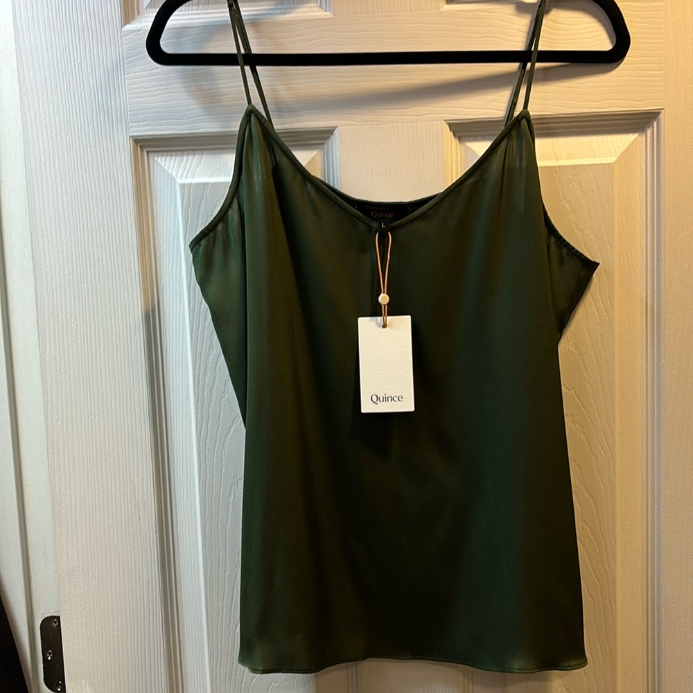 NWT 💚 QUINCE Silk Cami Green